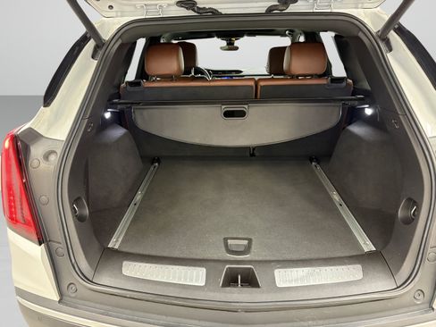 Used 2020 Cadillac XT5 Premium Luxury AWD/4WD image 9