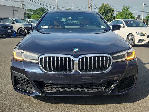 Used 2023 BMW 540i xDrive w/ M Sport Package AWD/4WD image 2