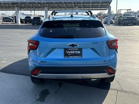 Certified 2025 Chevrolet Trax LT w/ Driver Confidence Package image 28