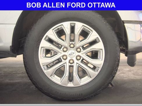 Used 2025 Ford F150 Lariat w/ Equipment Group 501A Mid AWD/4WD image 9