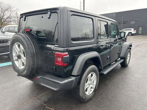 Used 2022 Jeep Wrangler Unlimited Sport image 4