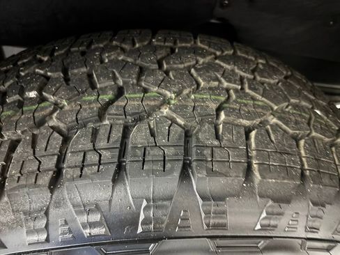 New 2026 GMC Sierra 1500 Elevation image 7