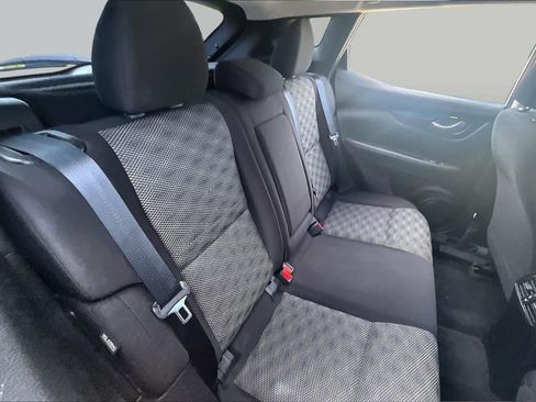 Used 2022 Nissan Rogue Sport SV FWD image 19
