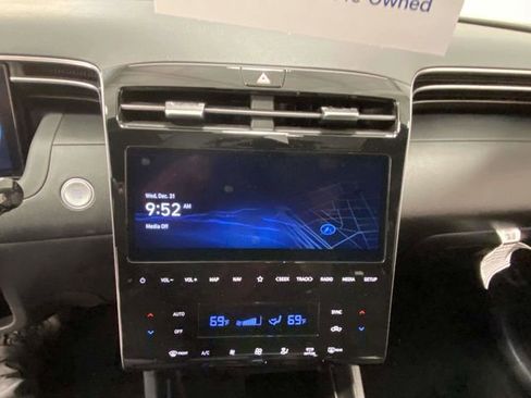 Certified 2024 Hyundai Santa Cruz SEL w/ Activity Package image 17