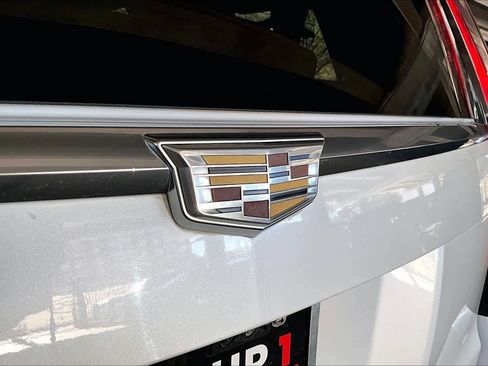 Used 2017 Cadillac Escalade Platinum image 30