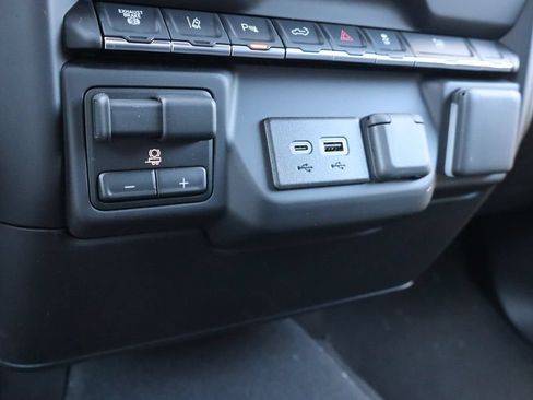 New 2026 Chevrolet Silverado 2500 Custom w/ Custom Value Package AWD/4WD image 13
