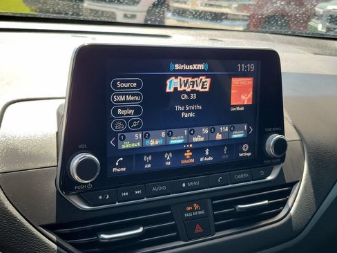 Used 2025 Nissan Altima 2.5 S FWD image 25