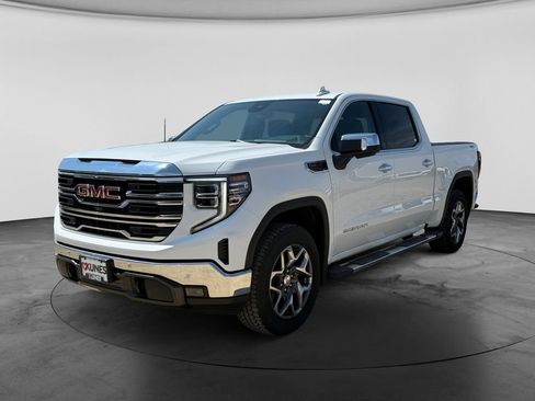Used 2022 GMC Sierra 1500 SLT w/ SLT Premium Plus Package AWD/4WD image 5