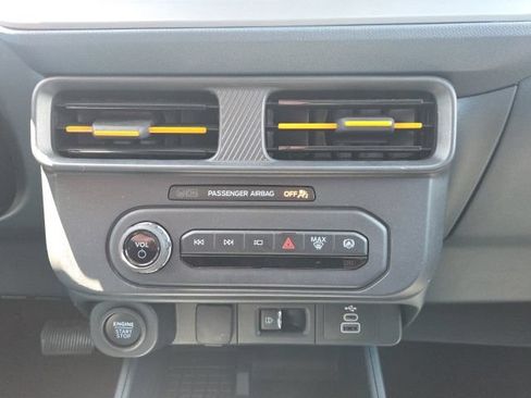 Used 2025 Ford Maverick Tremor AWD/4WD image 28