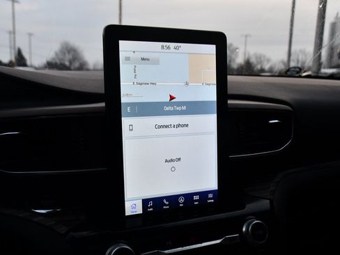 Used 2023 Ford Explorer Limited w/ Limited Technology Package image 25