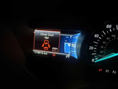 Used 2017 Ford Fusion SE w/ Fusion SE Technology Package image 36