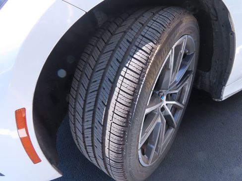 Used 2019 BMW 330i Sedan RWD image 14
