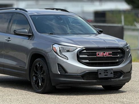 Used 2021 GMC Terrain SLE w/ Driver Convenience Package FWD image 15