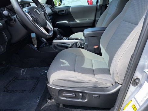 Used 2021 Toyota Tacoma SR5 RWD image 28