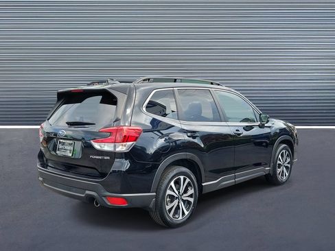 Used 2024 Subaru Forester Limited AWD/4WD image 3