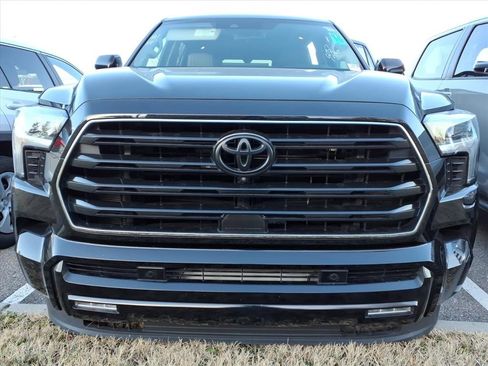 Used 2024 Toyota Sequoia Limited image 2