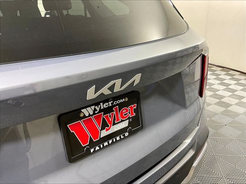 Used 2024 Kia Sorento S w/ Panoramic Sunroof Package FWD image 24