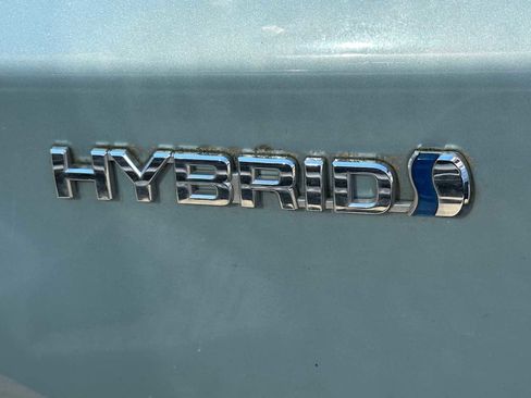 Used 2013 Toyota Prius Two FWD image 5
