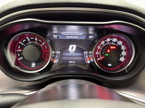 Used 2021 Dodge Challenger R/T Scat Pack RWD image 19