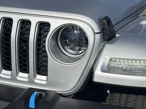 Used 2023 Jeep Wrangler Sahara w/ Cold Weather Group image 8