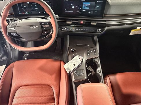 New 2026 Kia Sportage SX Prestige image 13