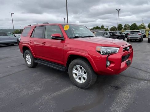 Used 2020 Toyota 4Runner SR5 Premium image 2