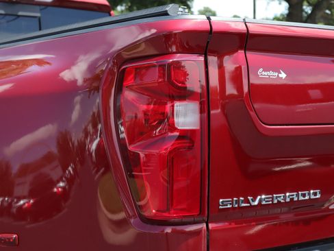 Used 2022 Chevrolet Silverado 3500 High Country AWD/4WD image 33