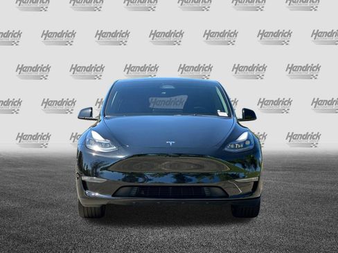Used 2023 Tesla Model Y Long Range image 10