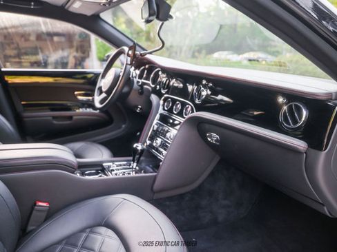 Used 2016 Bentley Mulsanne Speed image 36