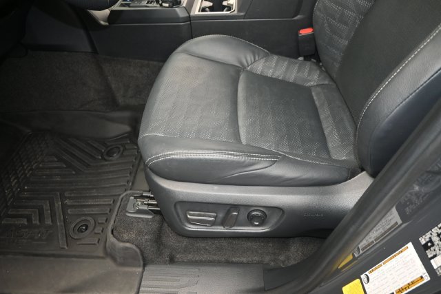 Used 2025 Toyota 4Runner TRD Sport Premium AWD/4WD image 11