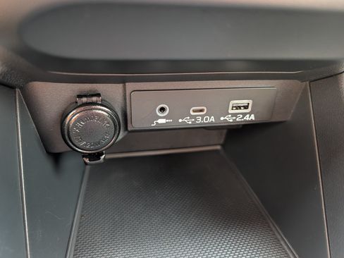 Used 2024 Subaru WRX Premium AWD/4WD image 33