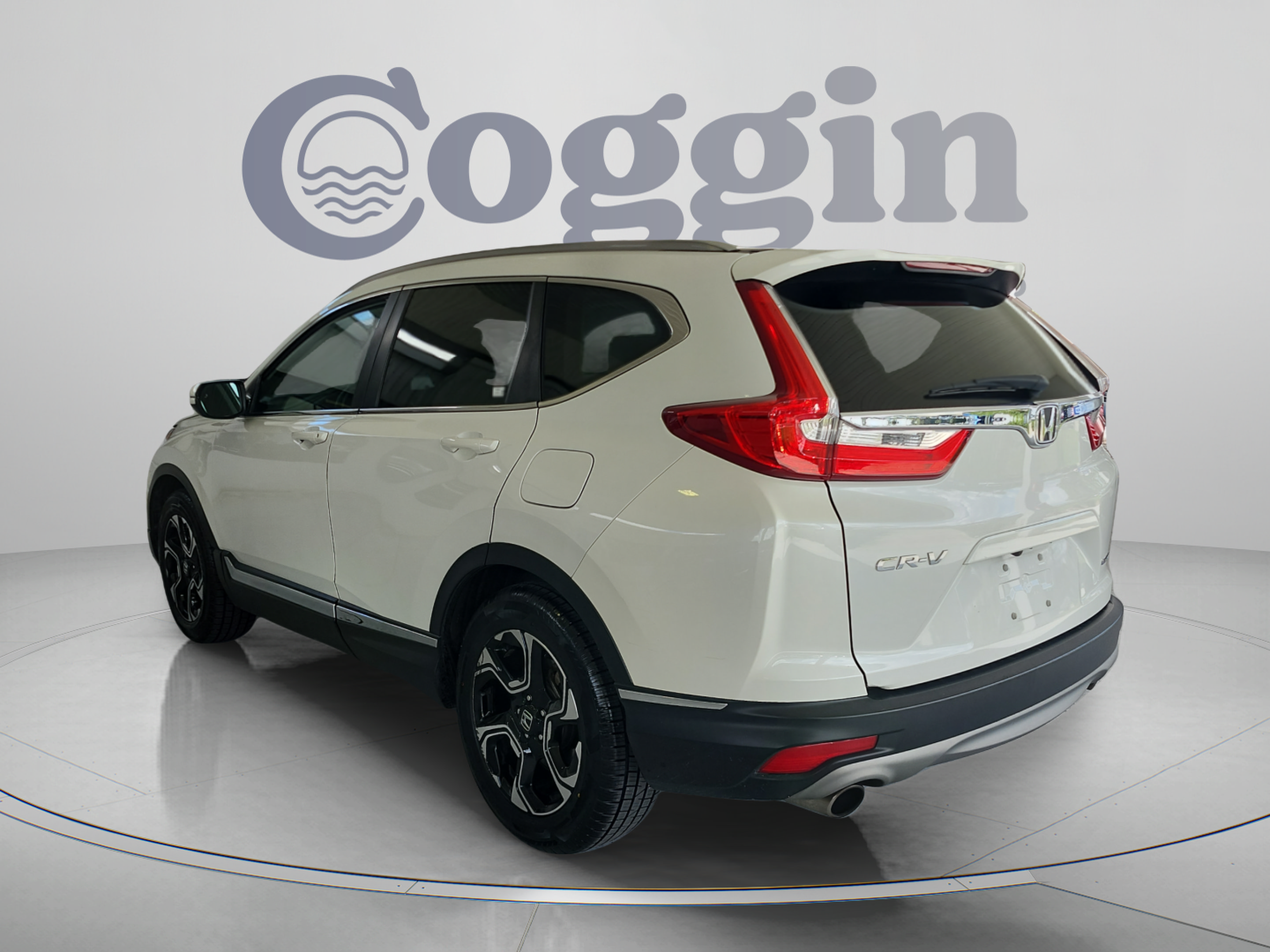 Used 2018 Honda CR-V Touring image 3