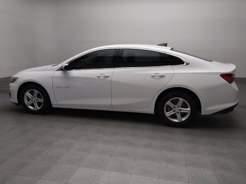 Used 2025 Chevrolet Malibu LS FWD image 3