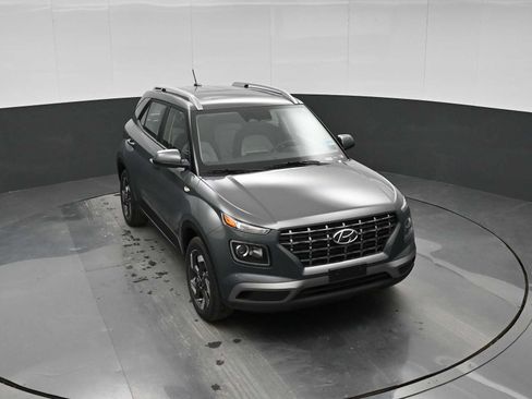 New 2026 Hyundai Venue SEL FWD image 23
