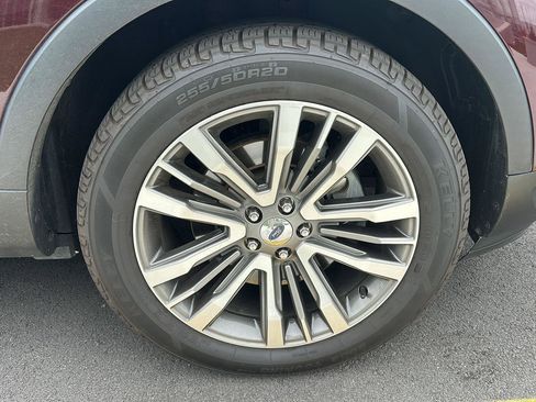 Used 2018 Ford Explorer Platinum AWD/4WD image 17