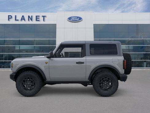 New 2026 Ford Bronco Badlands AWD/4WD image 3