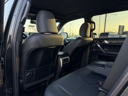 Used 2023 Lexus GX 460 Premium w/ Premium Plus Package AWD/4WD image 26