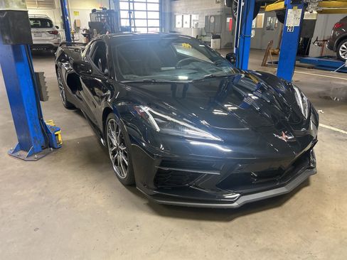 Used 2023 Chevrolet Corvette Stingray Preferred Cpe w/ 2LT RWD image 30