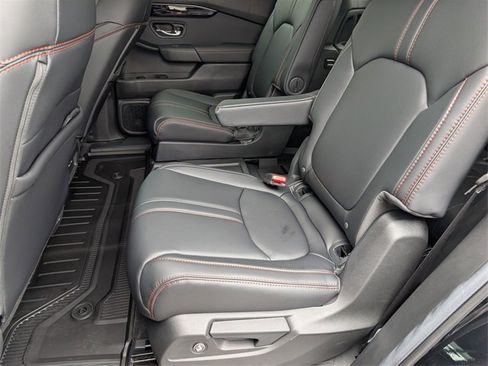 New 2025 Honda Pilot TrailSport image 28