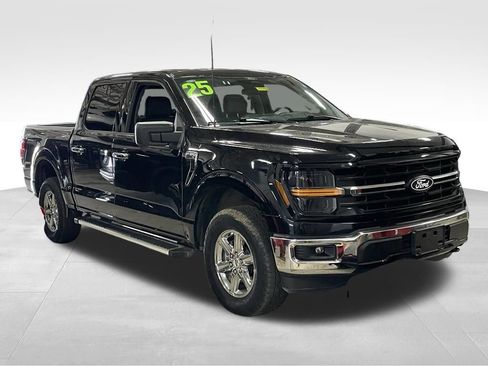Used 2025 Ford F150 XLT w/ Equipment Group 301A Standard AWD/4WD image 5