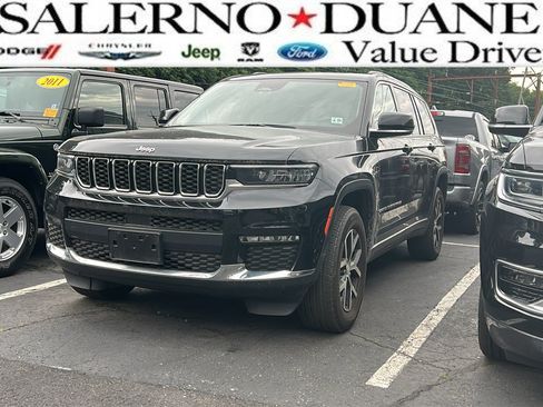 Used 2023 Jeep Grand Cherokee L Limited AWD/4WD image 1