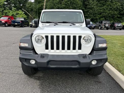 Used 2022 Jeep Wrangler Unlimited Sport AWD/4WD image 3