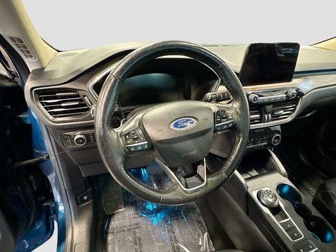 Certified 2020 Ford Escape Titanium image 10