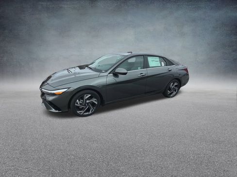 New 2025 Hyundai Elantra Limited image 8