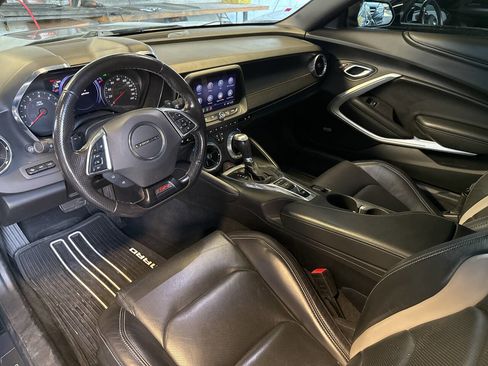 Used 2019 Chevrolet Camaro SS image 3