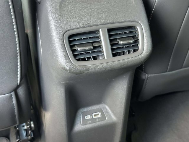 Used 2022 Buick Envision Preferred AWD/4WD image 17