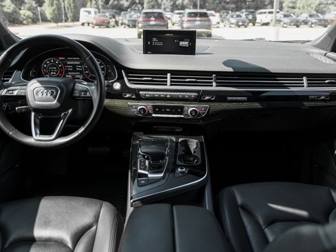 Used 2018 Audi Q7 3.0T Premium Plus w/ Premium Plus Package AWD/4WD image 7