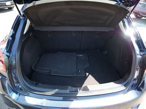 Used 2018 MAZDA MAZDA3 Touring FWD image 20