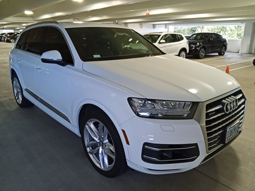 Used 2018 Audi Q7 3.0T Prestige AWD/4WD image 3