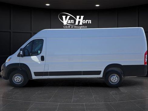 Used 2025 RAM ProMaster 3500 FWD image 3